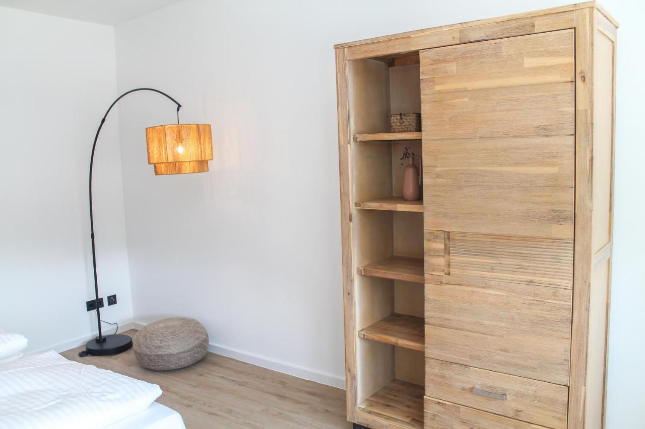 African-Style Apartment - Stadtnah, Parkplatz, E-Ladestation Fuer Auto & Fahrraeder, Gitterbox Fuer Fahrraeder, Fitnessstudio Coblenza Esterno foto