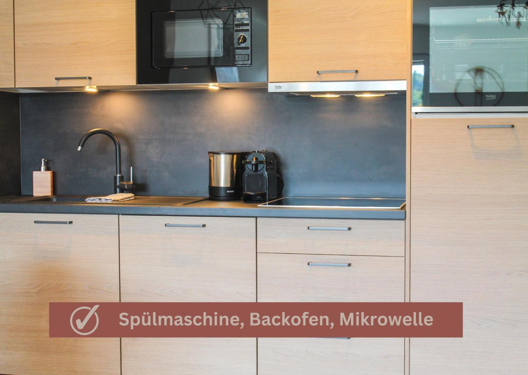 African-Style Apartment - Stadtnah, Parkplatz, E-Ladestation Fuer Auto & Fahrraeder, Gitterbox Fuer Fahrraeder, Fitnessstudio Coblenza Esterno foto