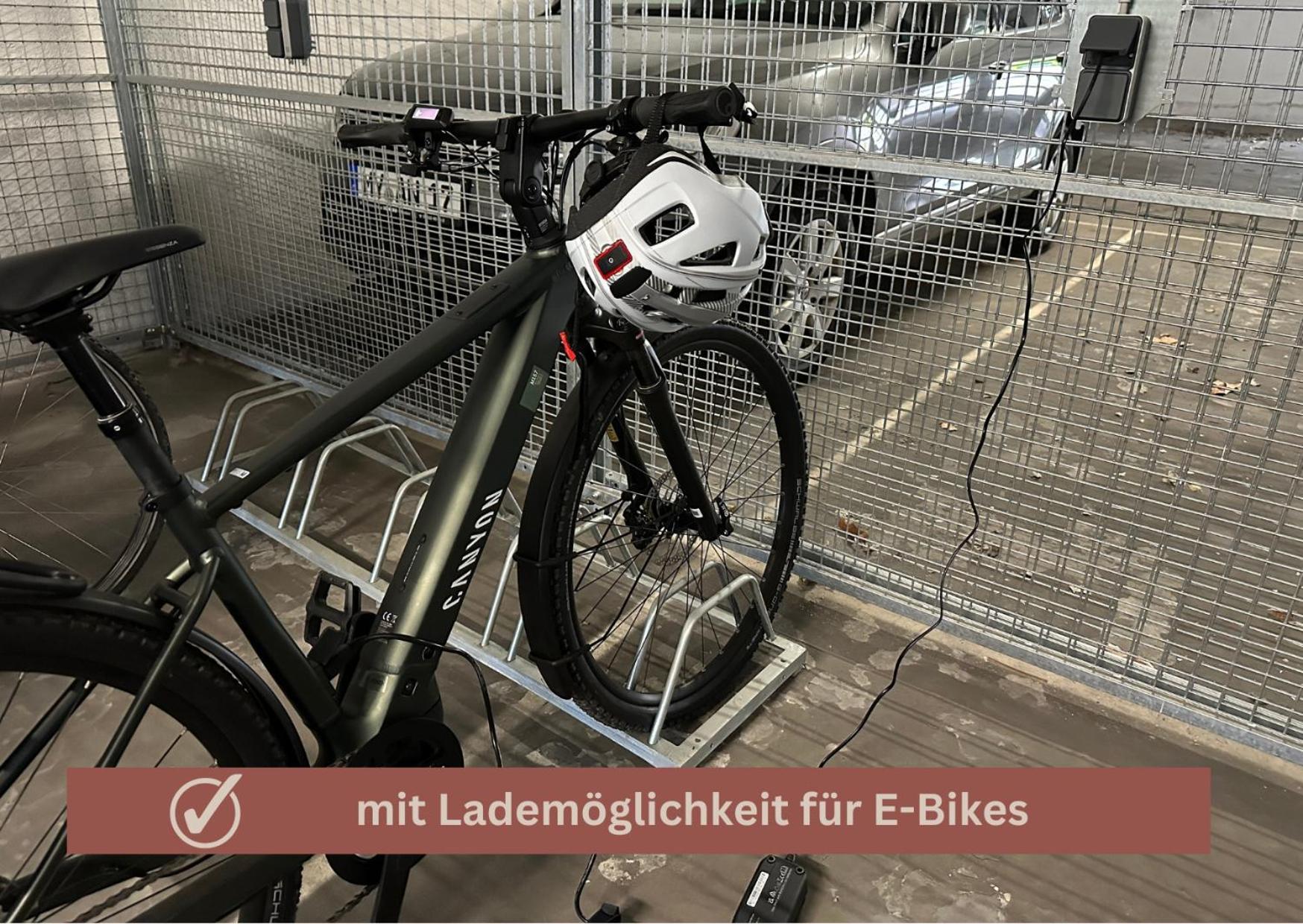 African-Style Apartment - Stadtnah, Parkplatz, E-Ladestation Fuer Auto & Fahrraeder, Gitterbox Fuer Fahrraeder, Fitnessstudio Coblenza Esterno foto
